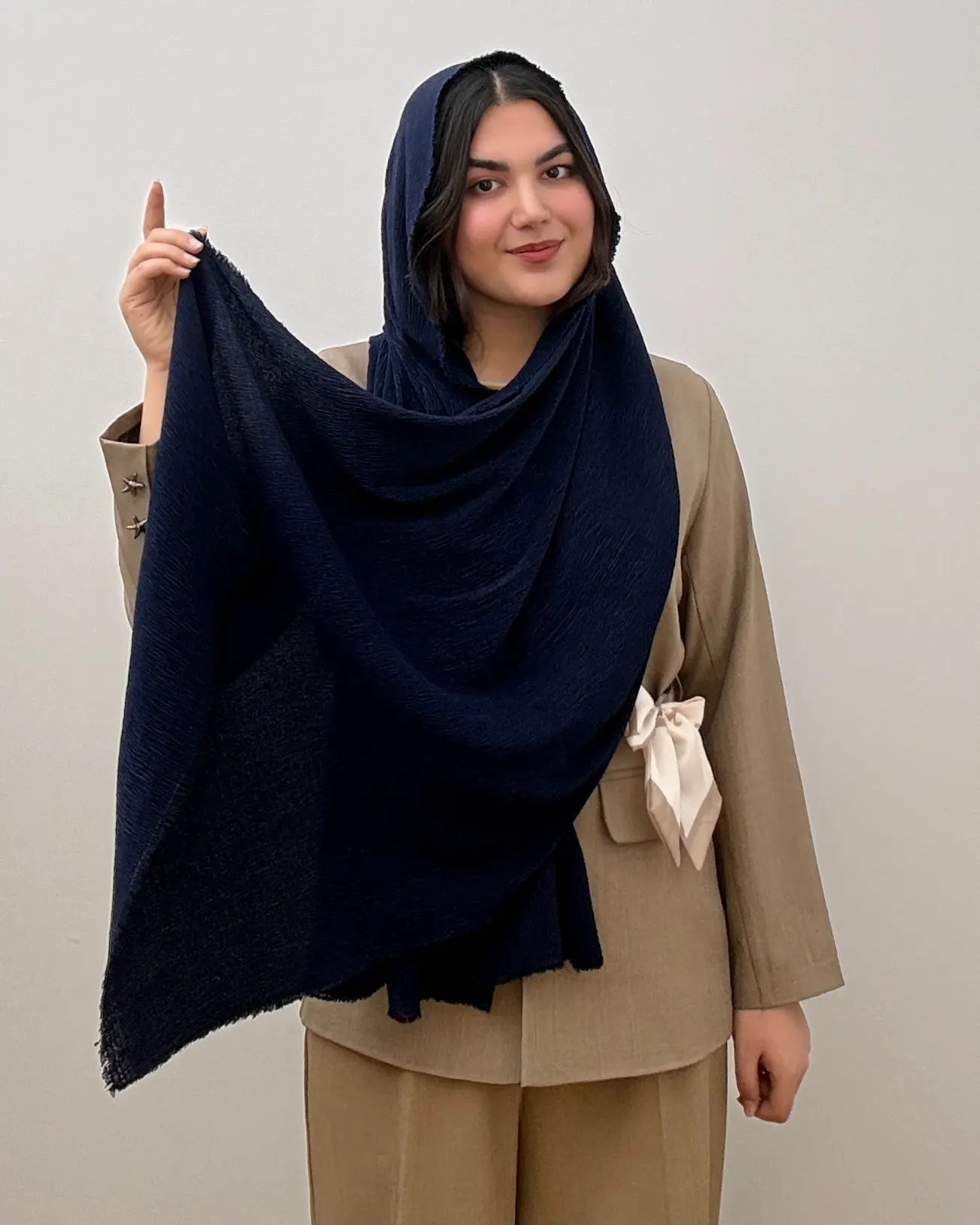 شال دور ریش پلیسه مدل زارا